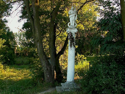 Ponidziaskie witki - figura Matki Boskiej w Smogorzowie
